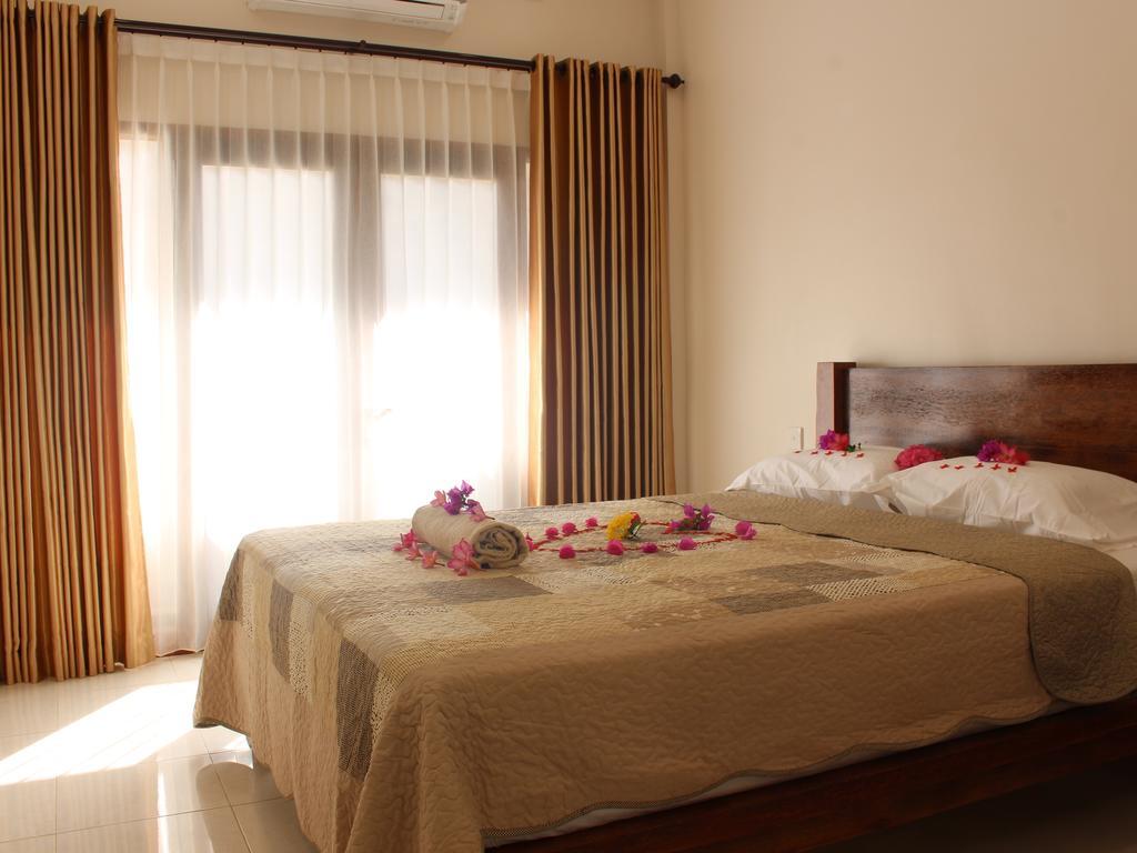 Kampoeng Senggigi Hotel Mangsit Exterior foto